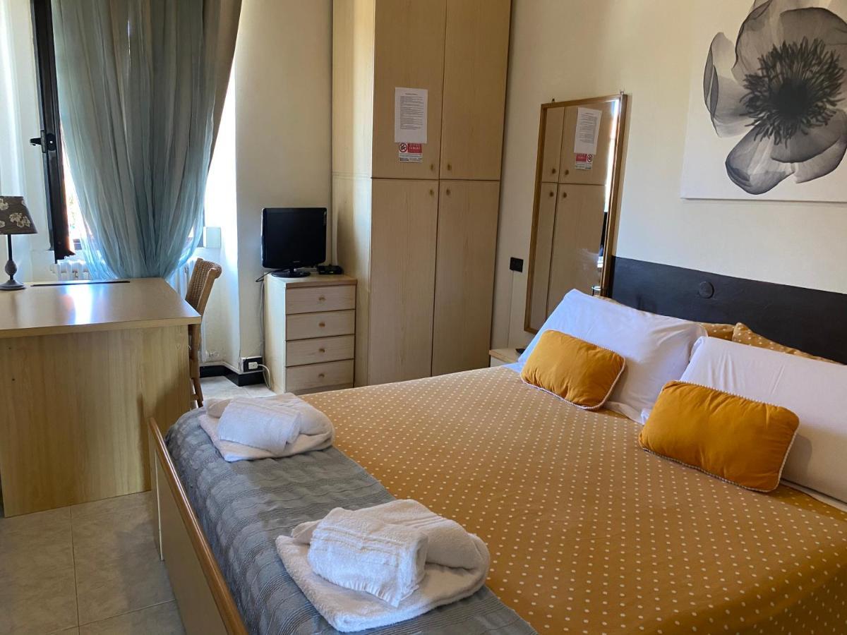 Casa Vacanza La Scaletta 카프리아테 산 제르바시오 외부 사진